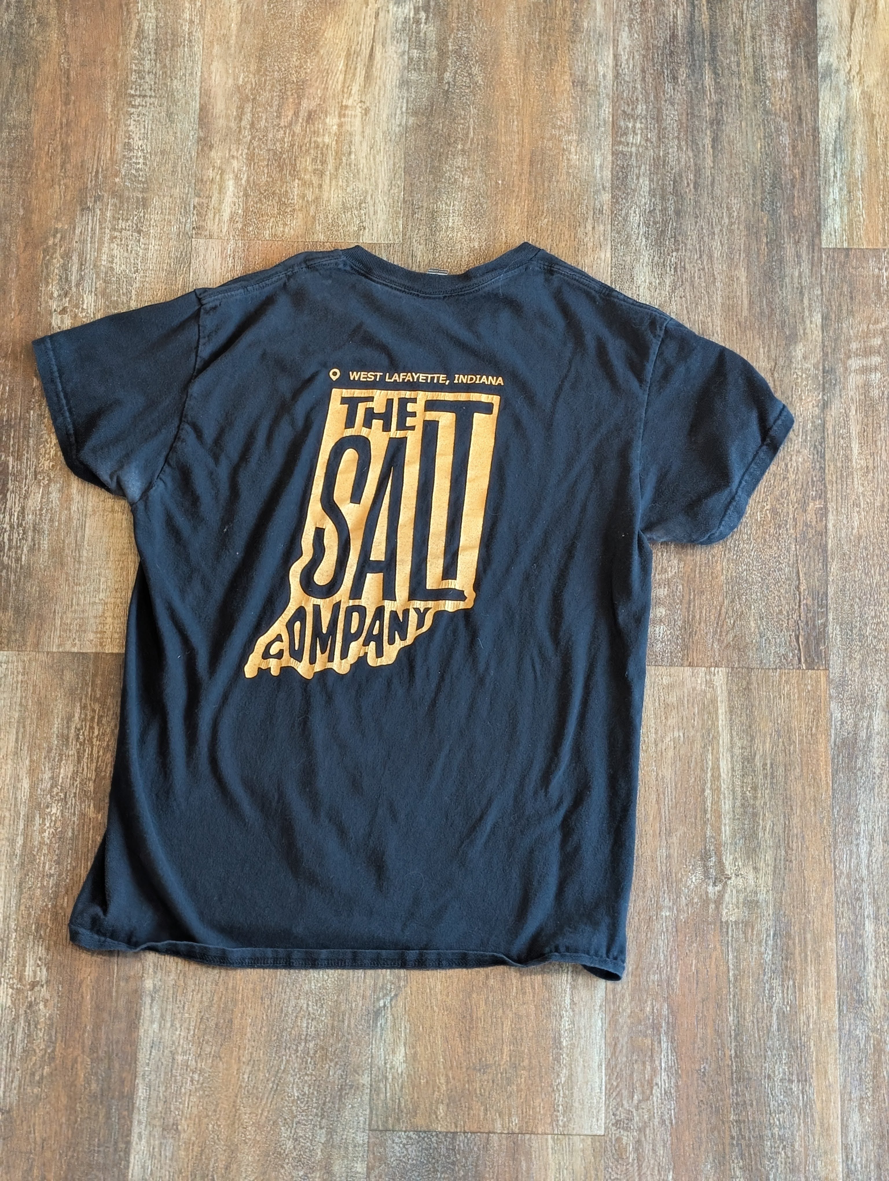 Blue shirt with a detailed screen print